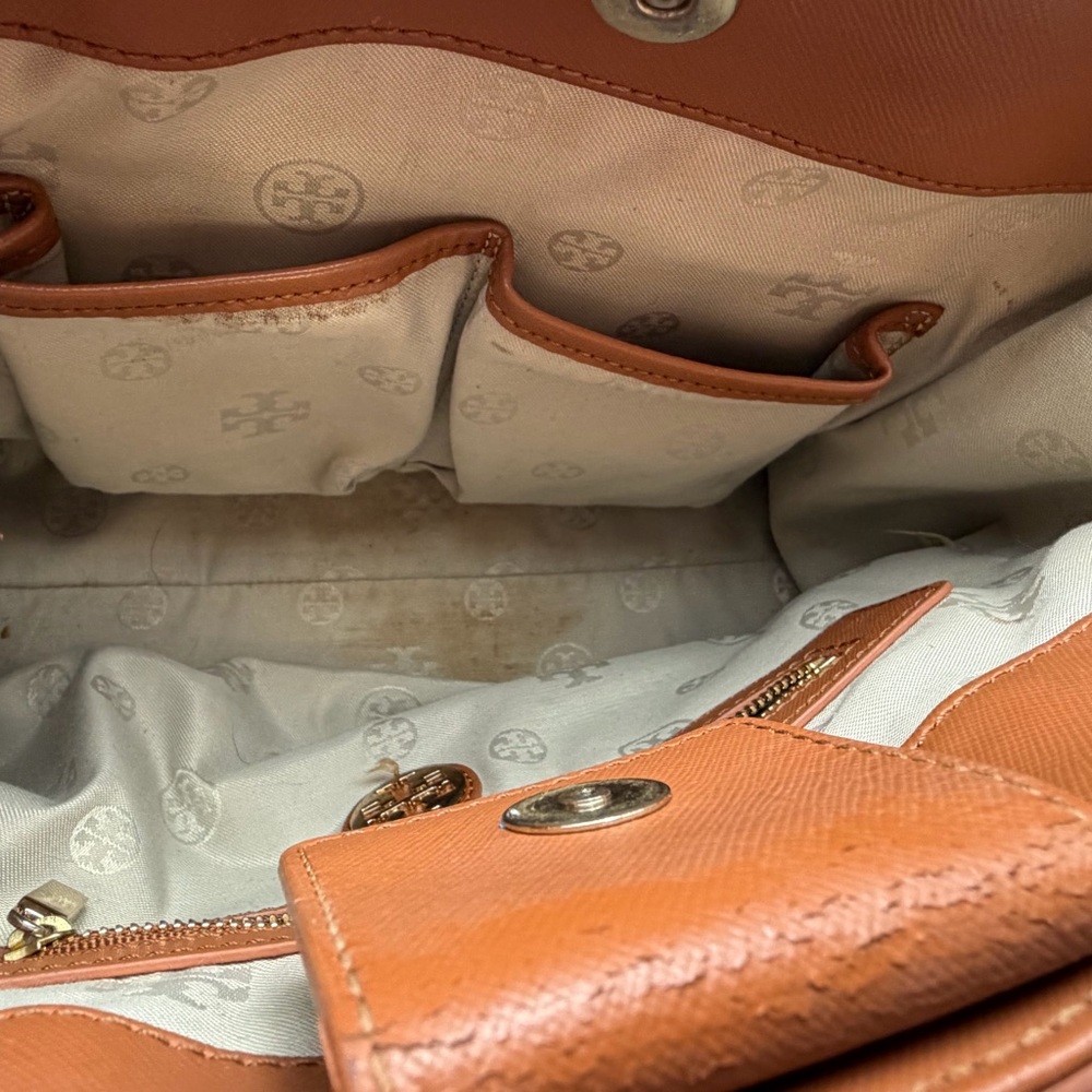Tory Burch Tan Leather Satchel with Logo Medallion - Picture 8 of 11